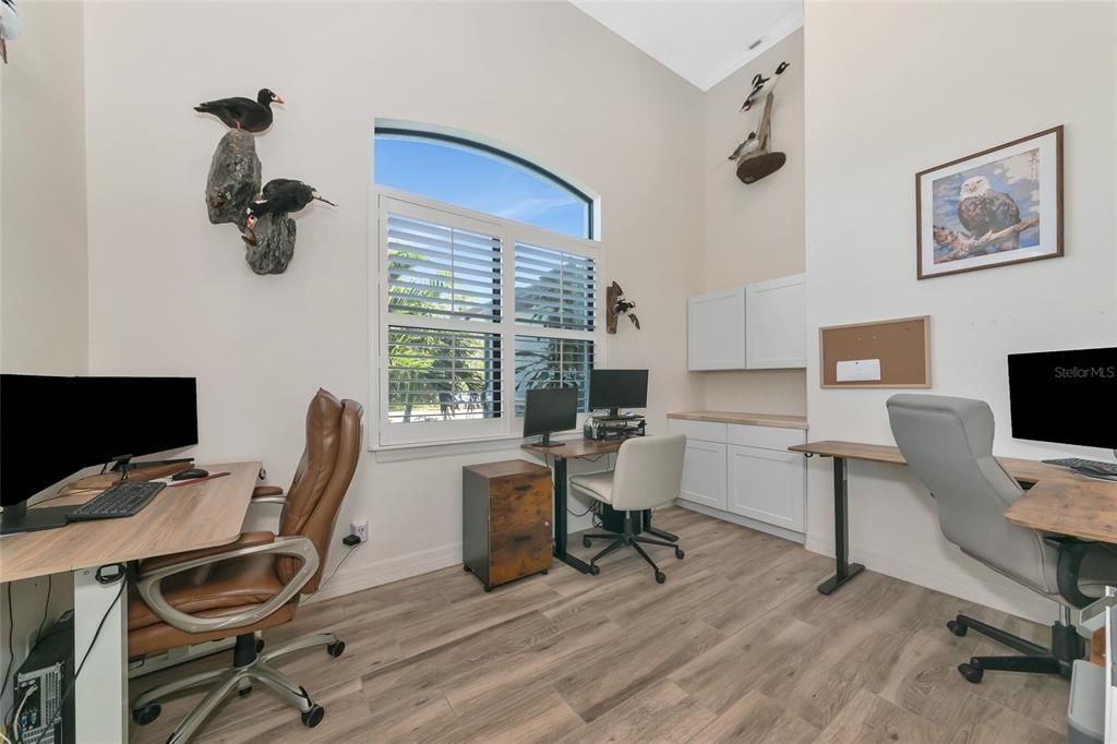 Activo con contrato: $665,000 (4 camas, 3 baños, 2799 Pies cuadrados)