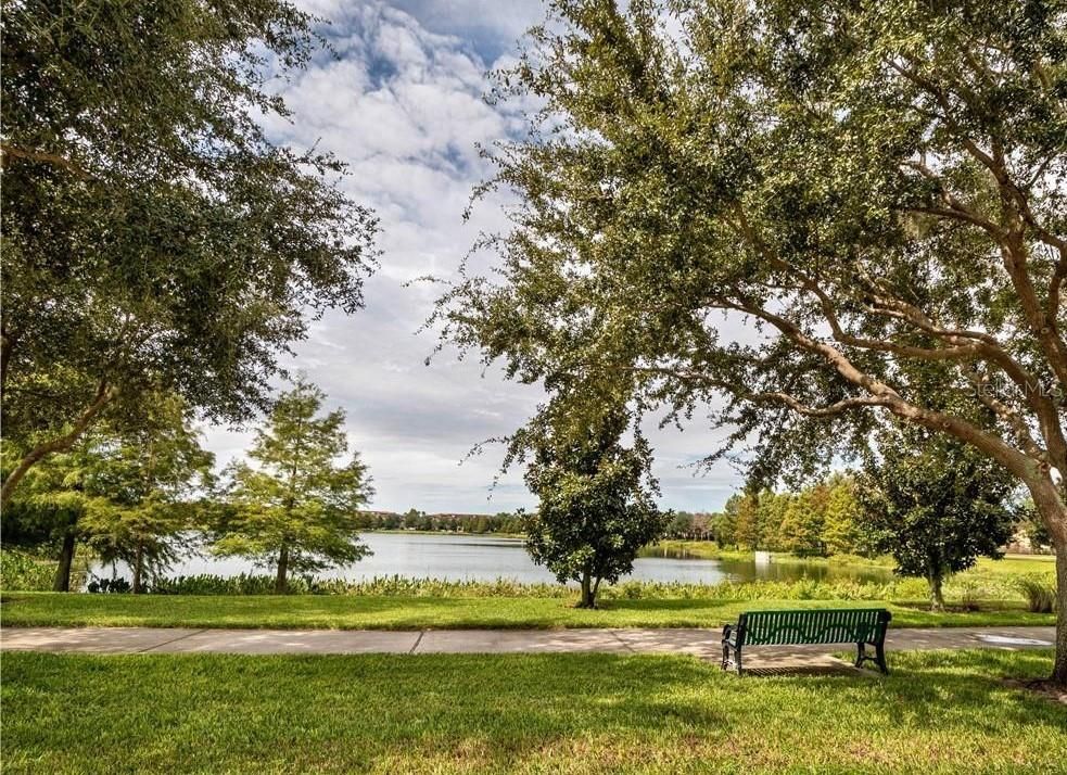 Activo con contrato: $2,450 (3 camas, 2 baños, 1883 Pies cuadrados)