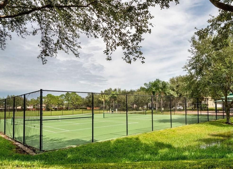 Activo con contrato: $2,450 (3 camas, 2 baños, 1883 Pies cuadrados)