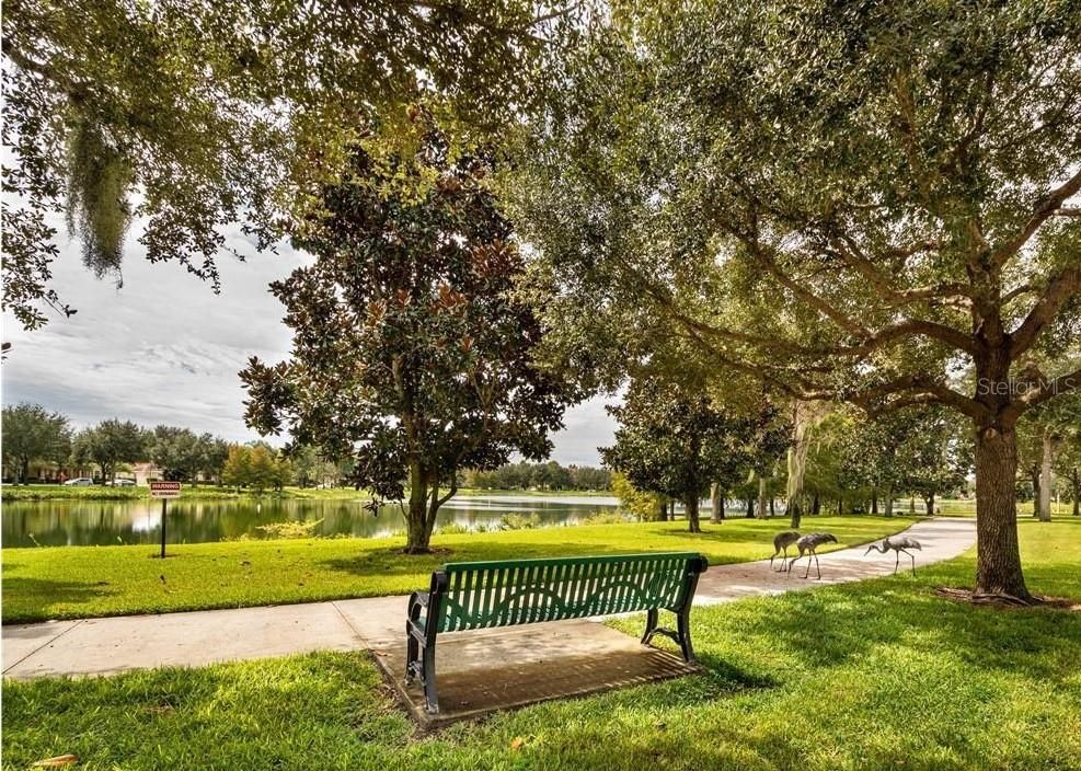 Activo con contrato: $2,450 (3 camas, 2 baños, 1883 Pies cuadrados)