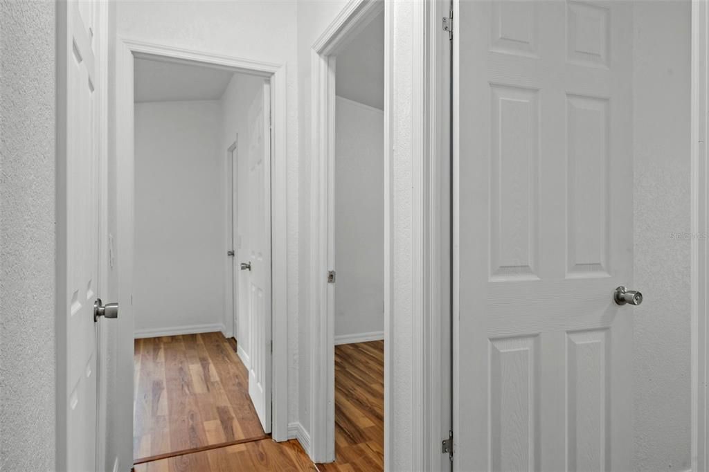 Activo con contrato: $229,000 (4 camas, 2 baños, 1344 Pies cuadrados)