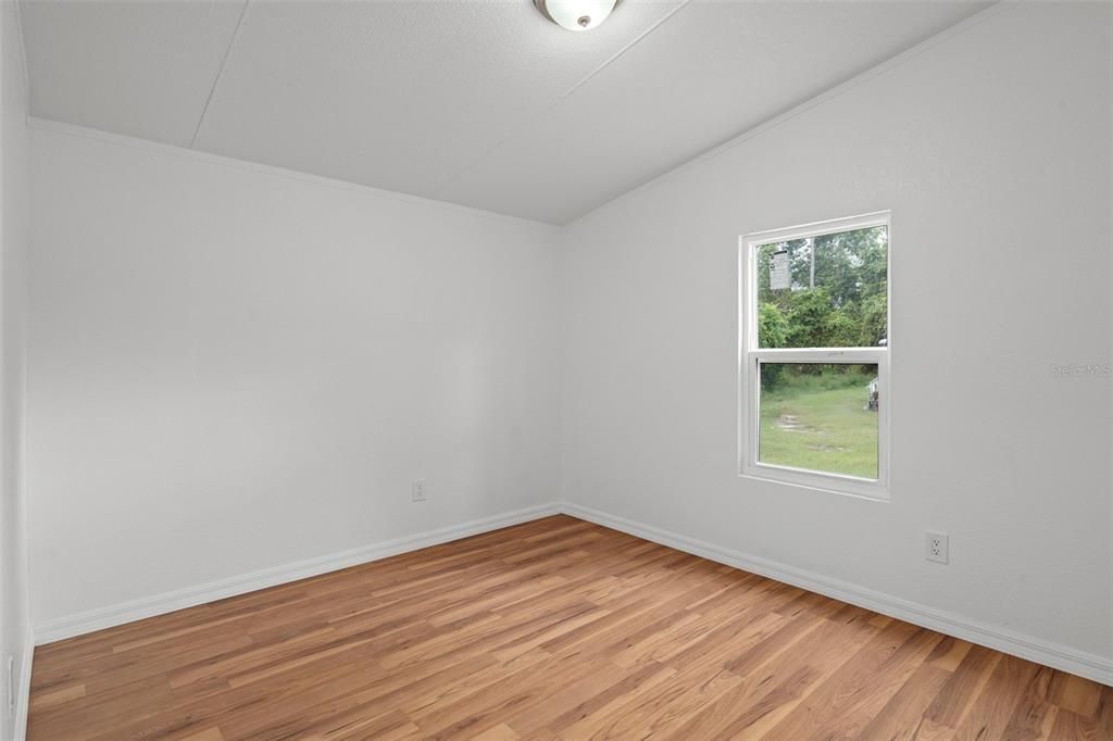 Activo con contrato: $229,000 (4 camas, 2 baños, 1344 Pies cuadrados)