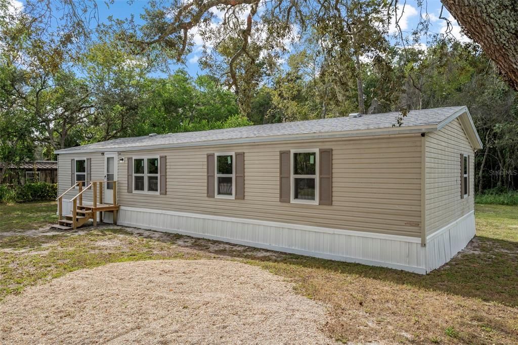 Activo con contrato: $229,000 (4 camas, 2 baños, 1344 Pies cuadrados)