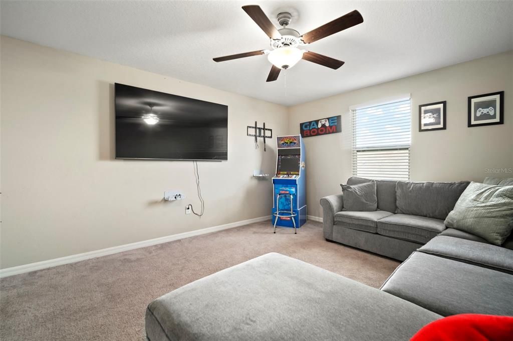 出租: $2,800 (5 贝兹, 2 浴室, 2949 平方英尺)