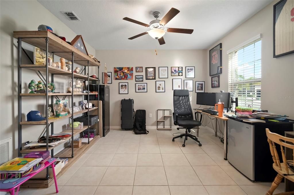 出租: $2,800 (5 贝兹, 2 浴室, 2949 平方英尺)