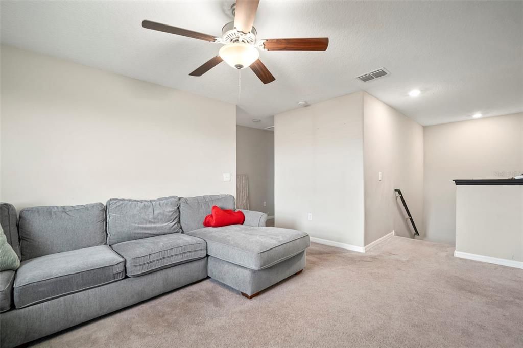 出租: $2,800 (5 贝兹, 2 浴室, 2949 平方英尺)