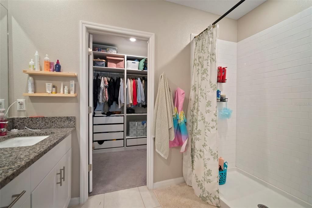 出租: $2,800 (5 贝兹, 2 浴室, 2949 平方英尺)