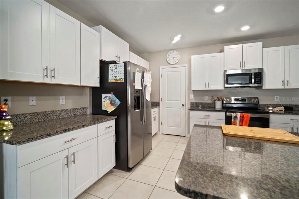 出租: $2,800 (5 贝兹, 2 浴室, 2949 平方英尺)