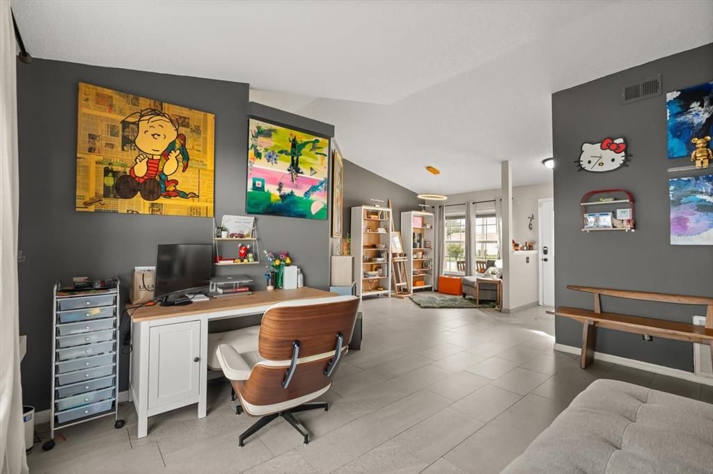 For Sale: $394,999 (3 beds, 2 baths, 1638 Square Feet)