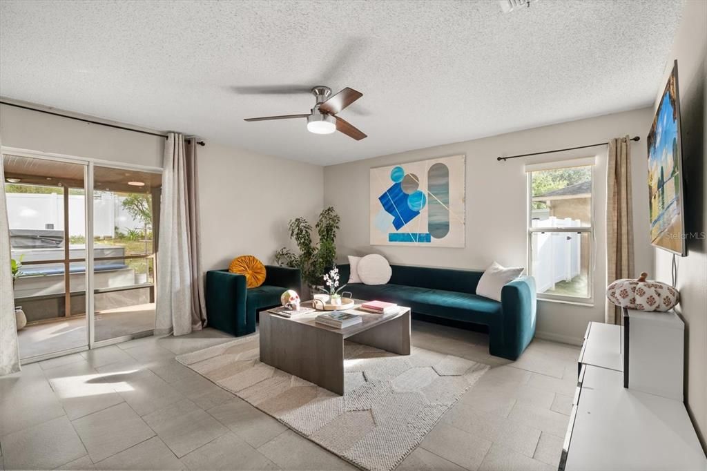 For Sale: $394,999 (3 beds, 2 baths, 1638 Square Feet)