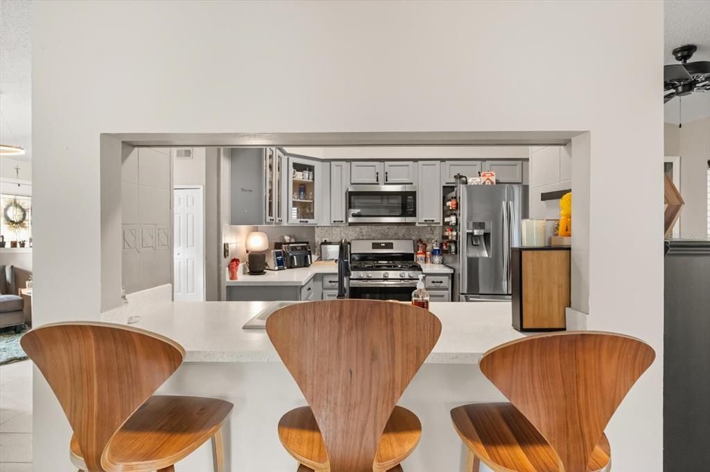 For Sale: $394,999 (3 beds, 2 baths, 1638 Square Feet)