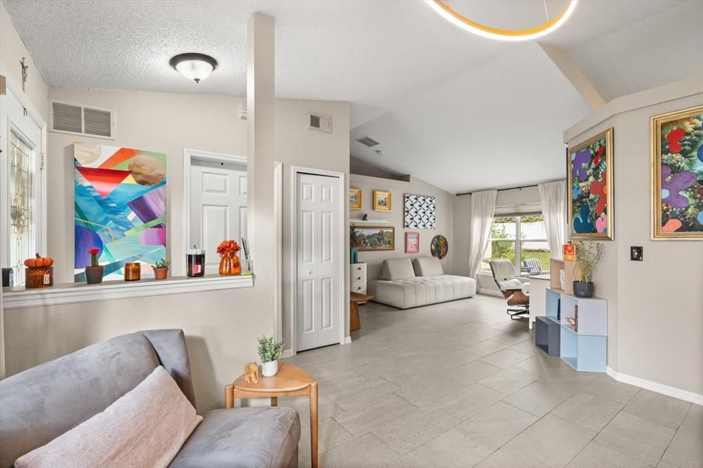 For Sale: $394,999 (3 beds, 2 baths, 1638 Square Feet)