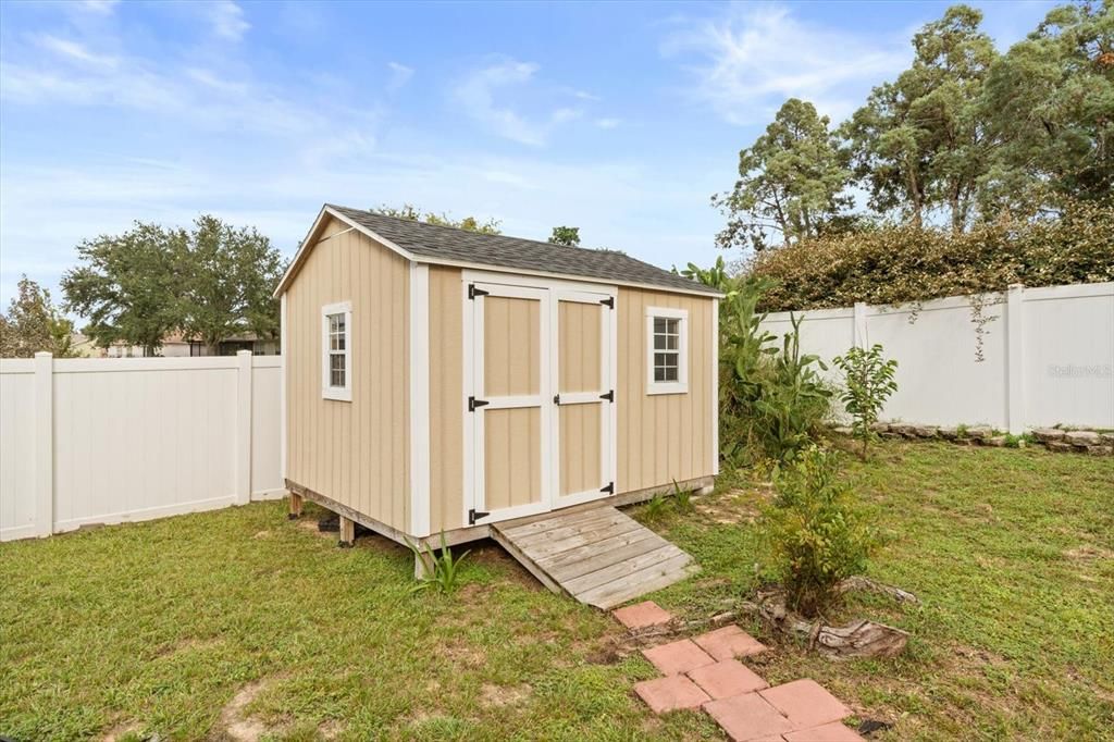 For Sale: $394,999 (3 beds, 2 baths, 1638 Square Feet)