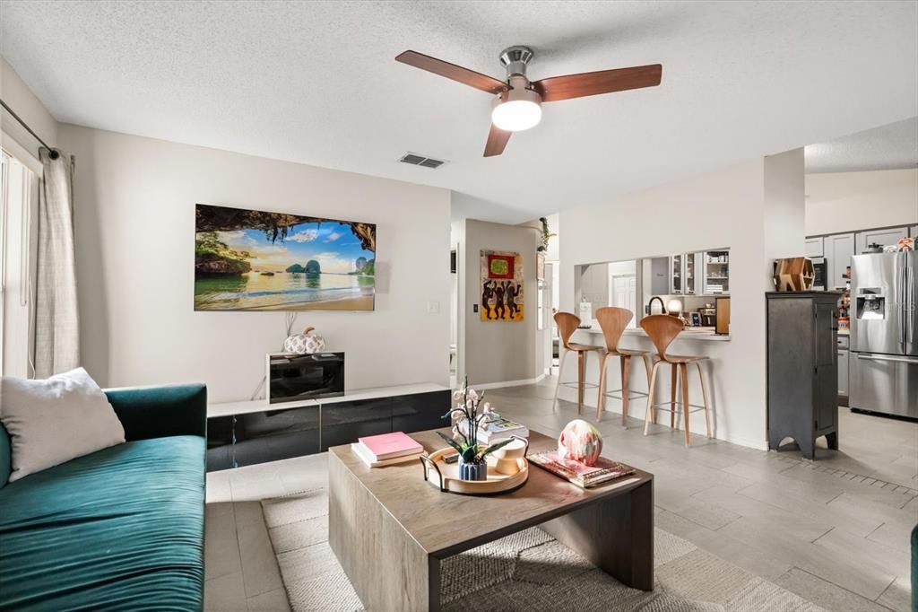 For Sale: $394,999 (3 beds, 2 baths, 1638 Square Feet)