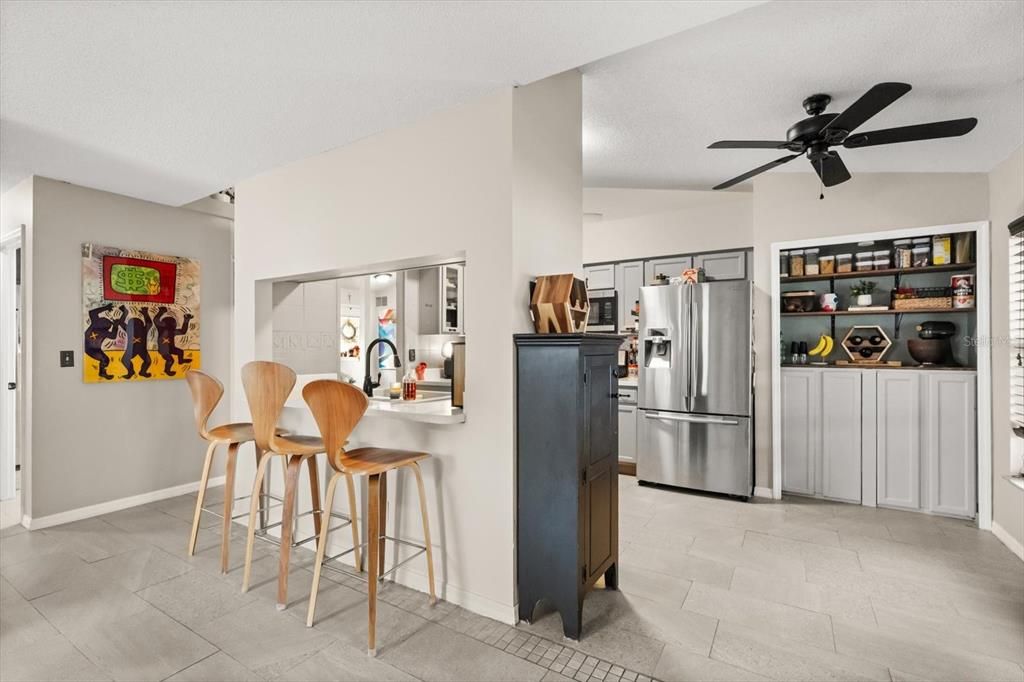 For Sale: $394,999 (3 beds, 2 baths, 1638 Square Feet)