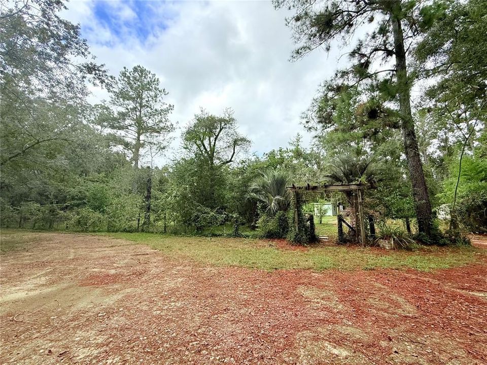 For Sale: $189,000 (3 beds, 2 baths, 1104 Square Feet)