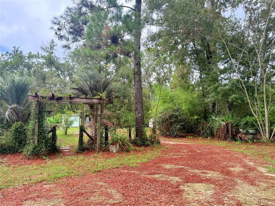 For Sale: $189,000 (3 beds, 2 baths, 1104 Square Feet)