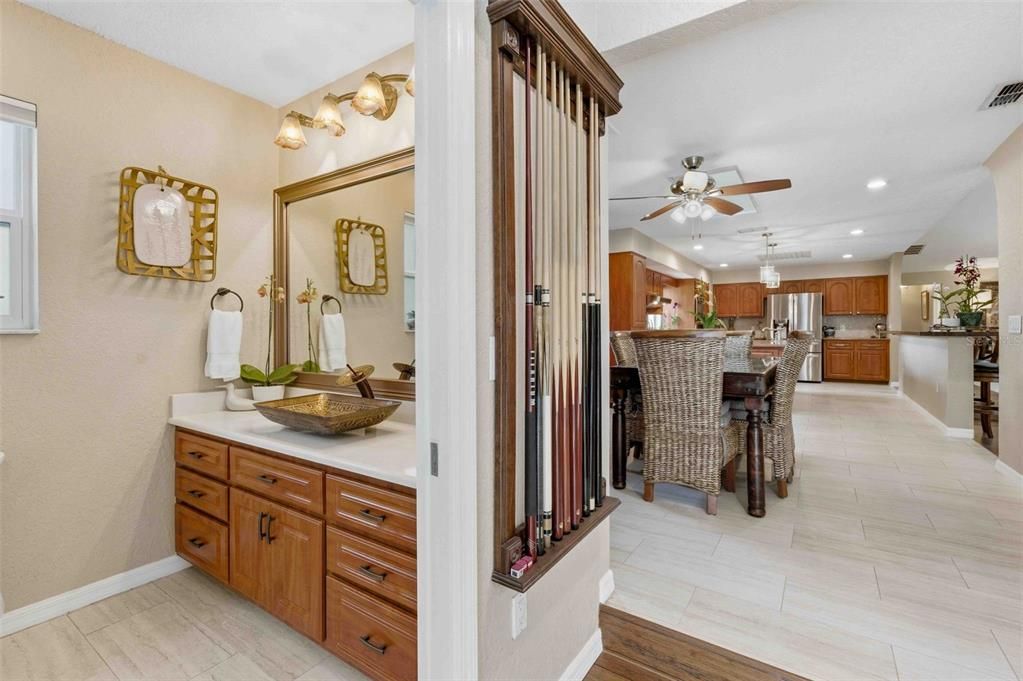 待售: $799,000 (4 贝兹, 4 浴室, 3863 平方英尺)