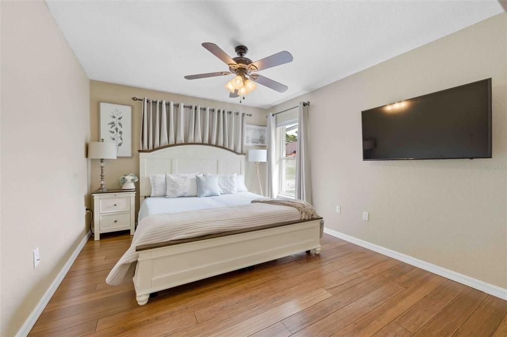 待售: $799,000 (4 贝兹, 4 浴室, 3863 平方英尺)