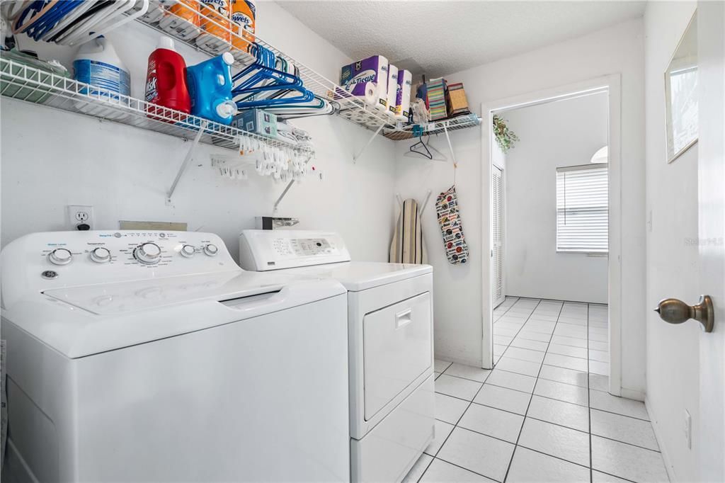 For Sale: $448,900 (3 beds, 2 baths, 1425 Square Feet)