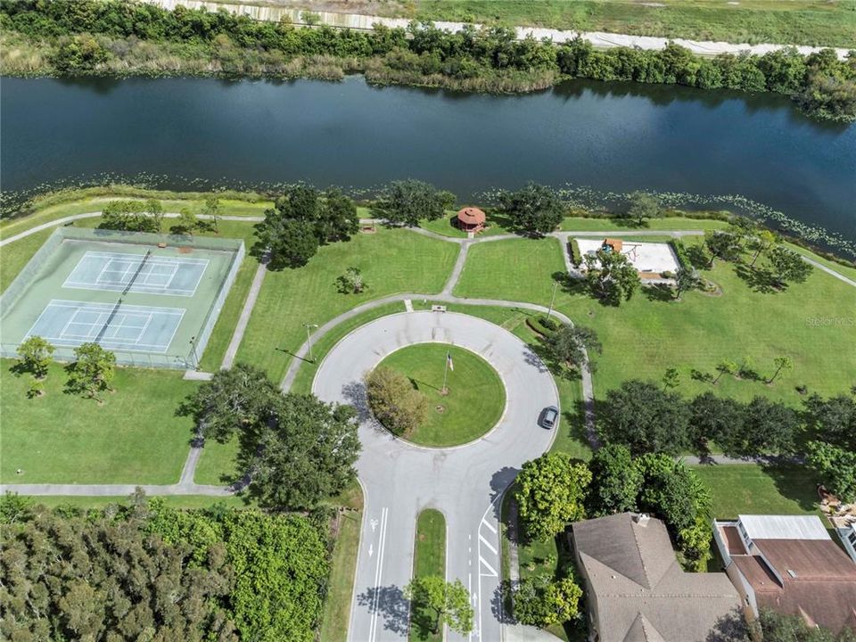 For Sale: $448,900 (3 beds, 2 baths, 1425 Square Feet)