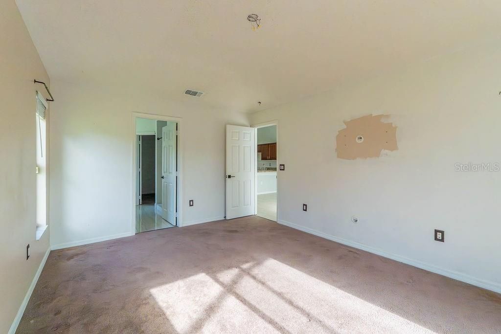 Active With Contract: $360,000 (4 beds, 3 baths, 1905 Square Feet)