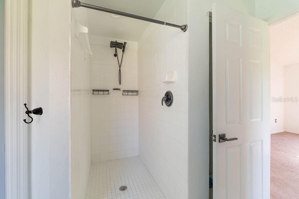 Active With Contract: $360,000 (4 beds, 3 baths, 1905 Square Feet)