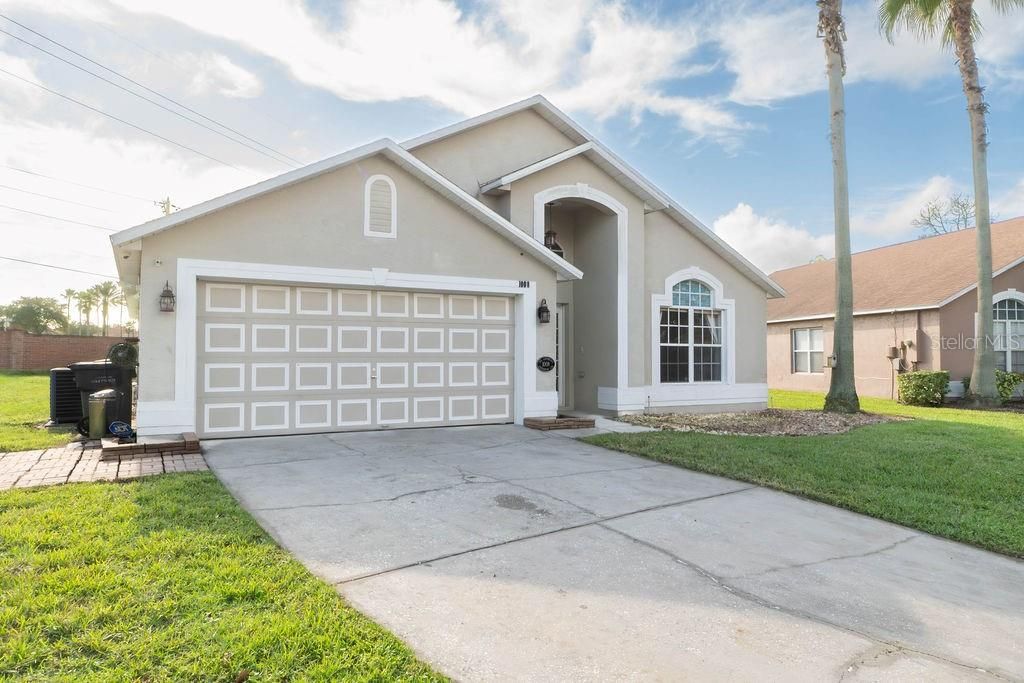 Active With Contract: $360,000 (4 beds, 3 baths, 1905 Square Feet)