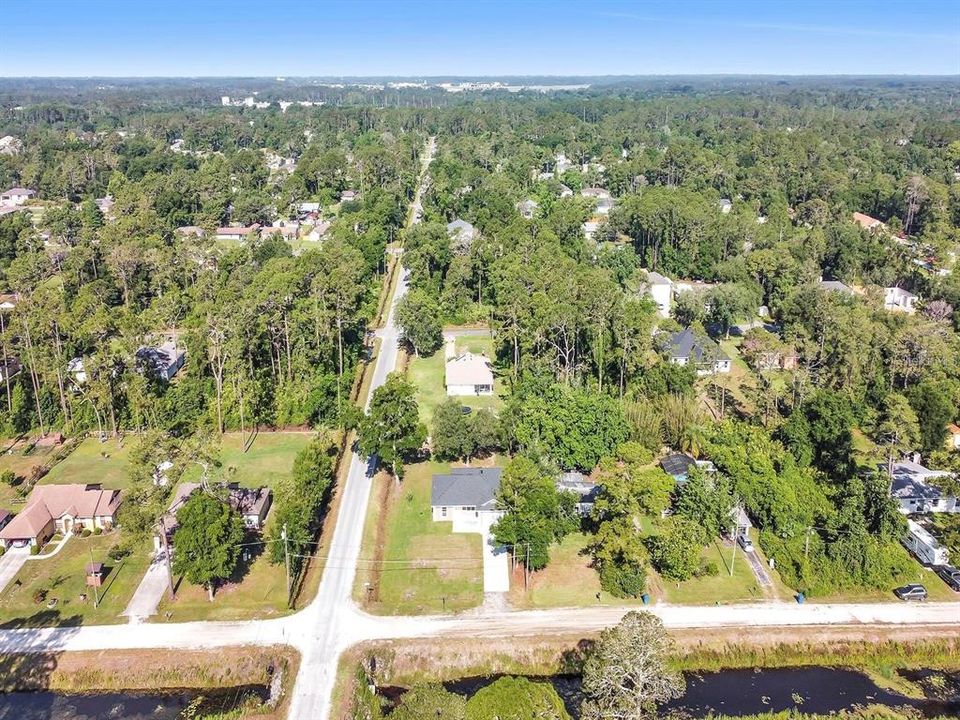 For Sale: $299,000 (3 beds, 2 baths, 1375 Square Feet)