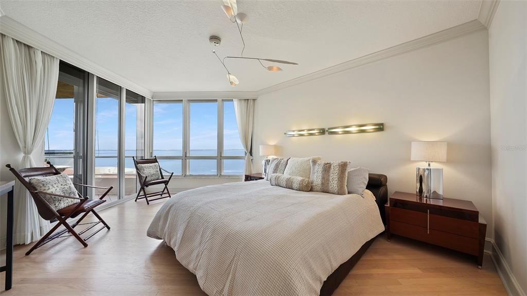 En Venta: $1,795,000 (2 camas, 3 baños, 2143 Pies cuadrados)