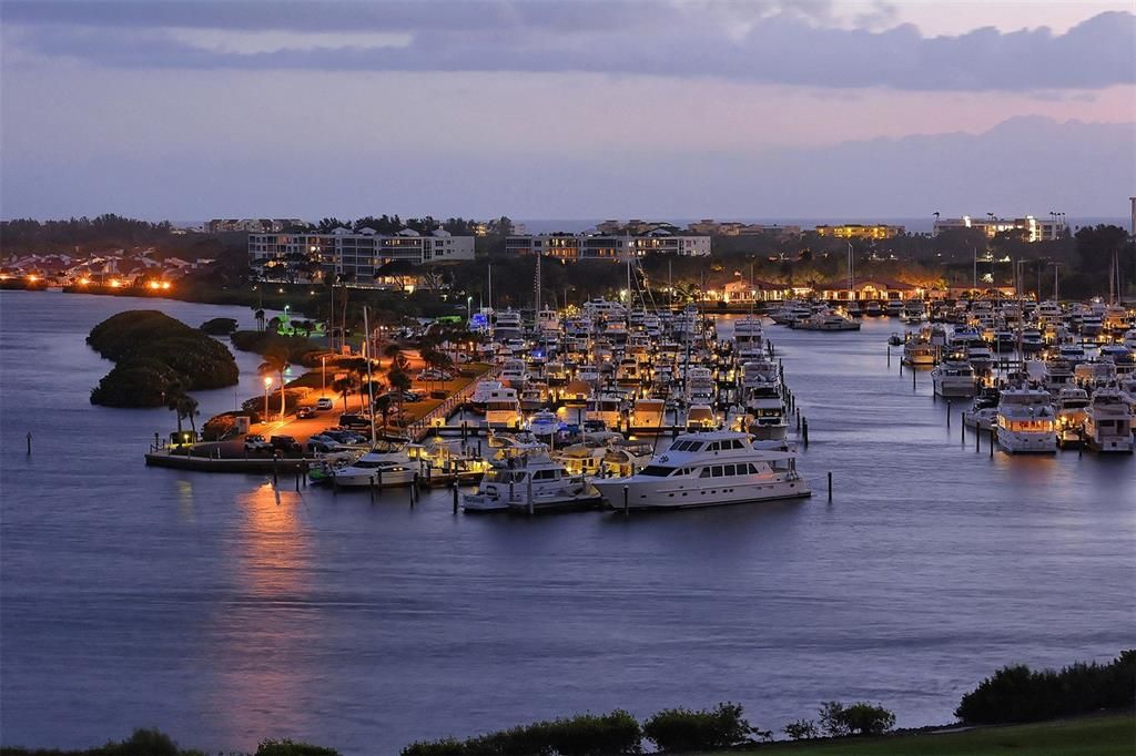 En Venta: $1,795,000 (2 camas, 3 baños, 2143 Pies cuadrados)