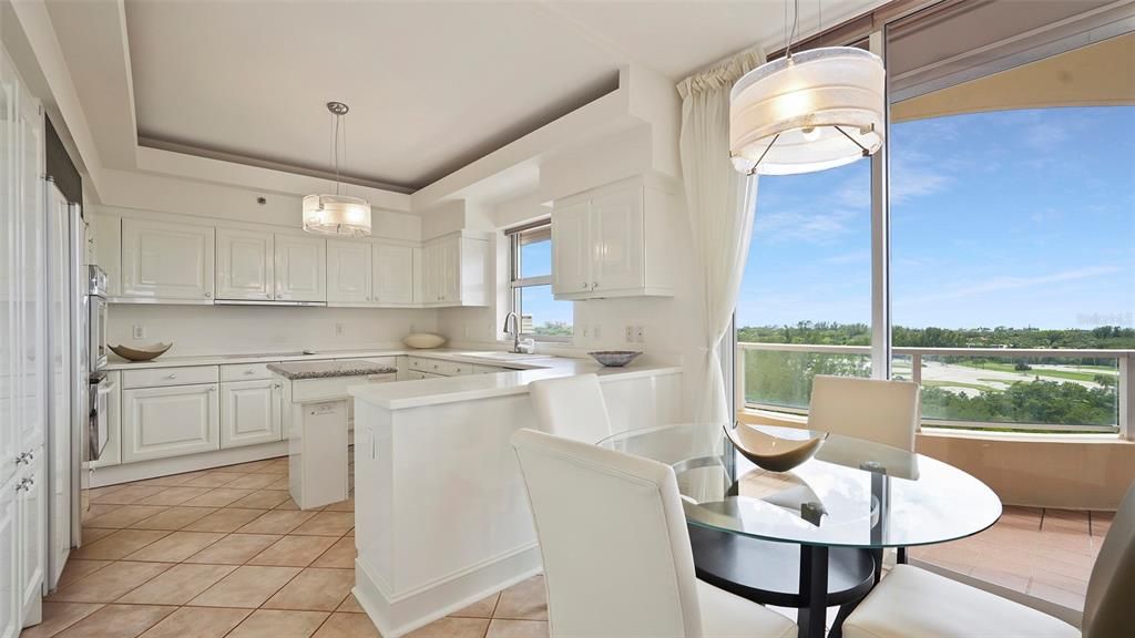 En Venta: $1,795,000 (2 camas, 3 baños, 2143 Pies cuadrados)