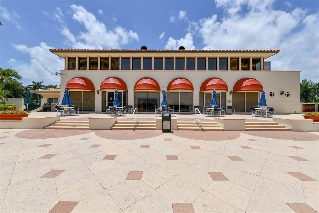 En Venta: $1,795,000 (2 camas, 3 baños, 2143 Pies cuadrados)