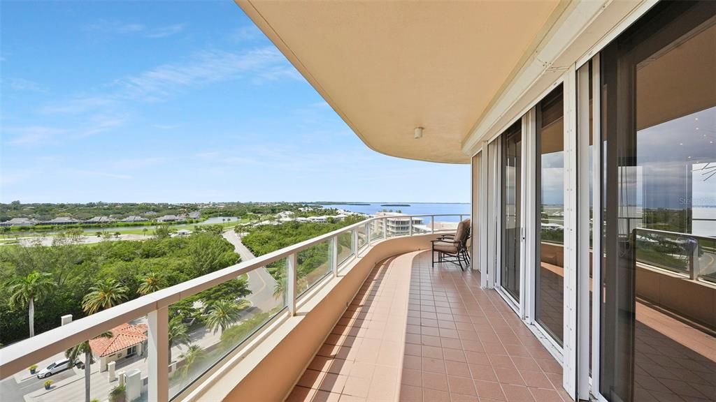 En Venta: $1,795,000 (2 camas, 3 baños, 2143 Pies cuadrados)