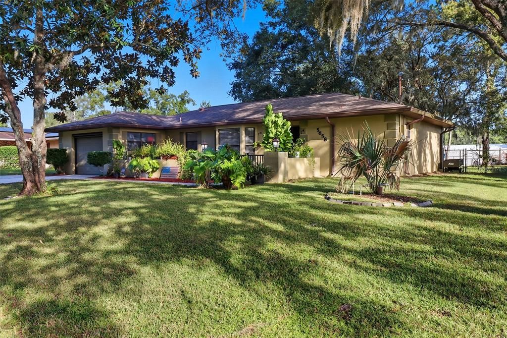 合同活跃: $199,900 (2 贝兹, 2 浴室, 1312 平方英尺)