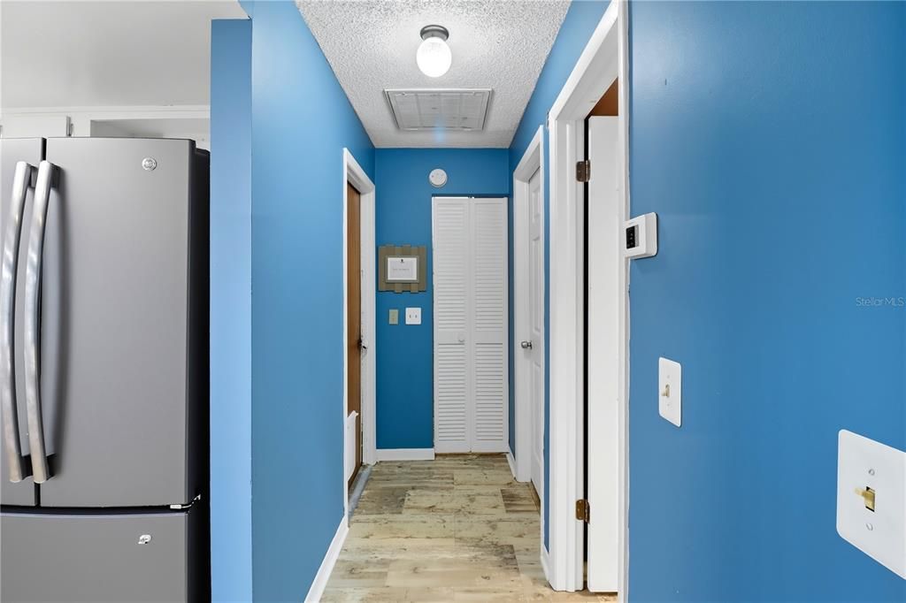 合同活跃: $199,900 (2 贝兹, 2 浴室, 1312 平方英尺)