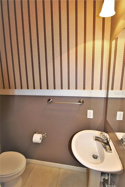 For Rent: $1,785 (3 beds, 2 baths, 1282 Square Feet)