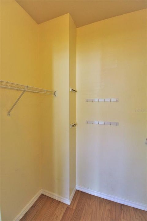 For Rent: $1,785 (3 beds, 2 baths, 1282 Square Feet)