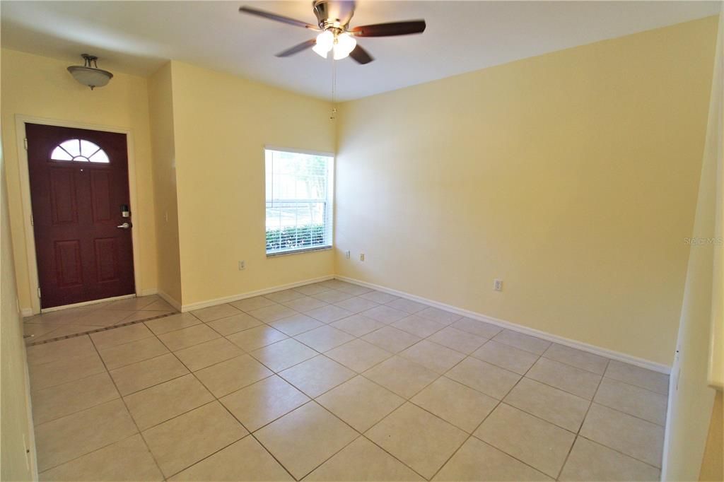 For Rent: $1,785 (3 beds, 2 baths, 1282 Square Feet)