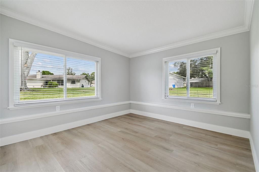 待售: $479,999 (4 贝兹, 2 浴室, 2131 平方英尺)