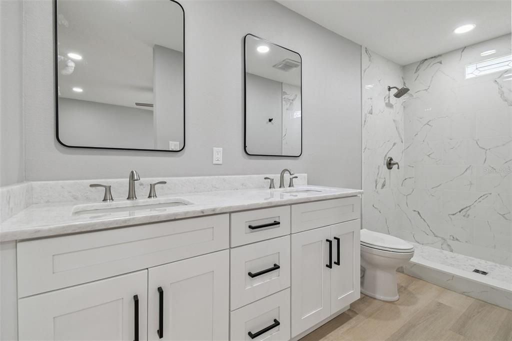 待售: $479,999 (4 贝兹, 2 浴室, 2131 平方英尺)