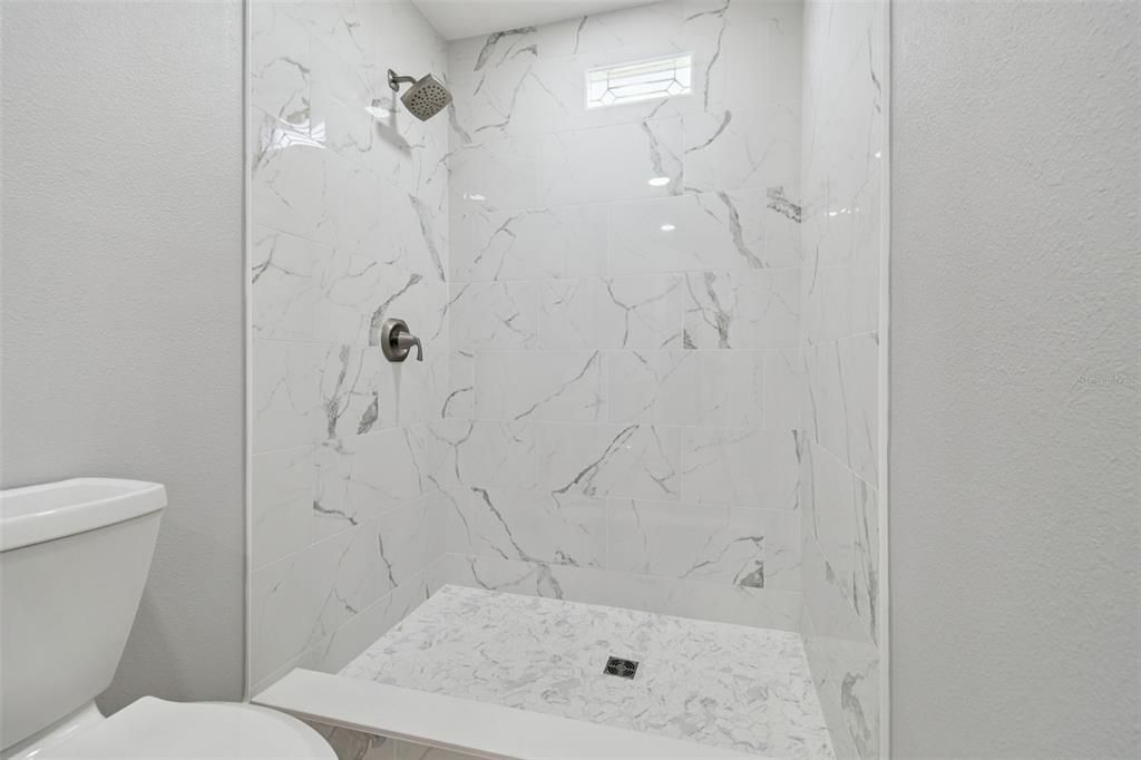 待售: $479,999 (4 贝兹, 2 浴室, 2131 平方英尺)