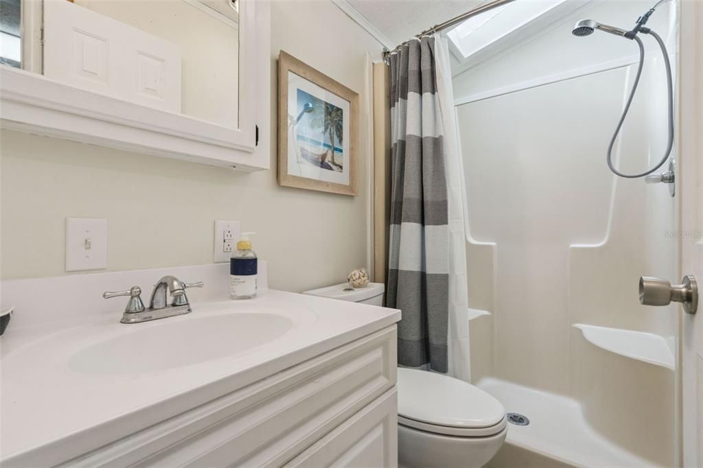 For Sale: $150,000 (2 beds, 1 baths, 396 Square Feet)