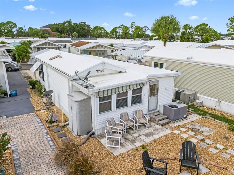 For Sale: $150,000 (2 beds, 1 baths, 396 Square Feet)