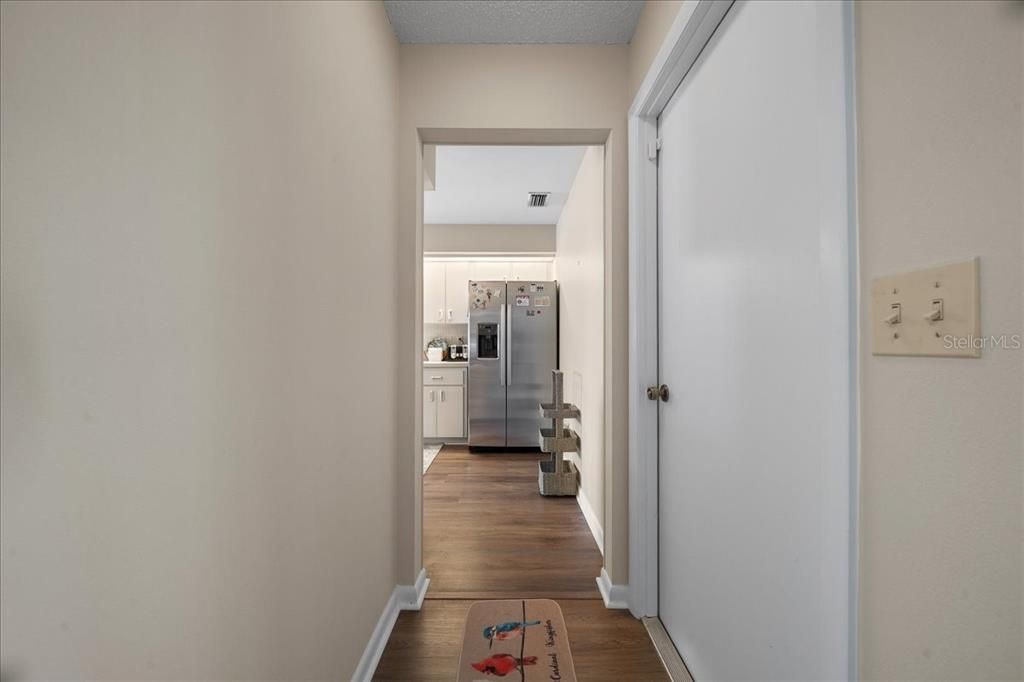 Под контрактом: $225,000 (2 спален, 2 ванн, 1219 Квадратных фут)