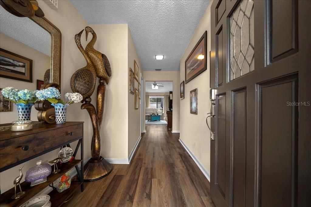 Под контрактом: $225,000 (2 спален, 2 ванн, 1219 Квадратных фут)