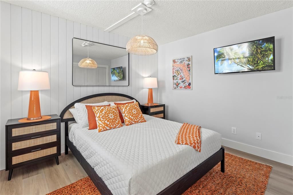 出租: $13,000 (2 贝兹, 2 浴室, 1260 平方英尺)