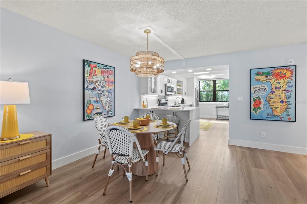 出租: $13,000 (2 贝兹, 2 浴室, 1260 平方英尺)