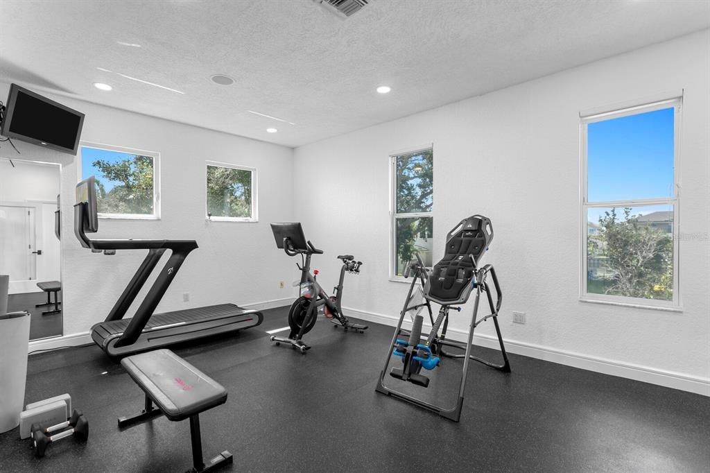 For Sale: $4,500,000 (6 beds, 4 baths, 4917 Square Feet)