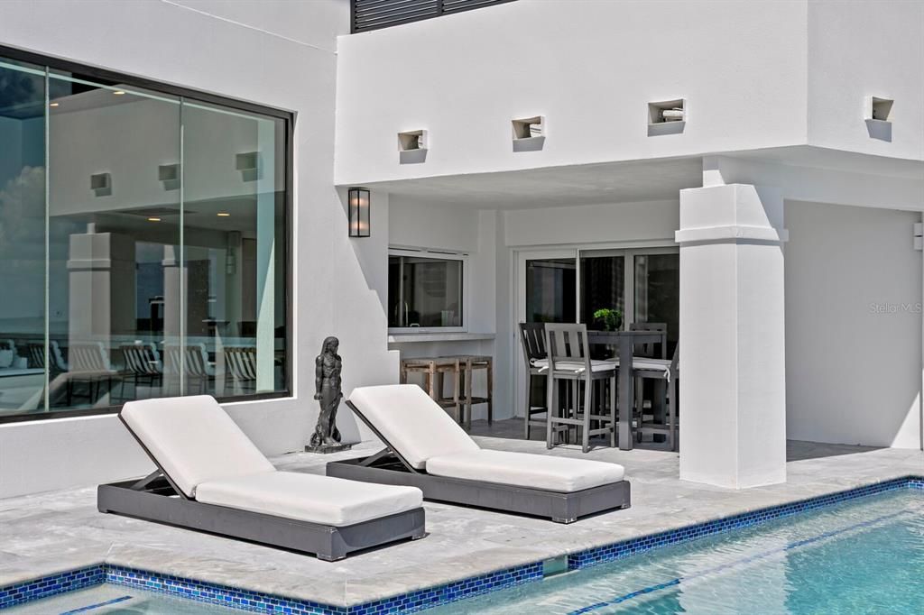 For Sale: $4,500,000 (6 beds, 4 baths, 4917 Square Feet)